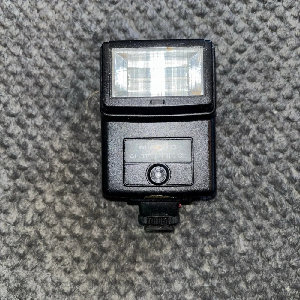 Konica Minolta Auto‎ Electroflash 200X Shoe Mount Flash for Konica Minolta